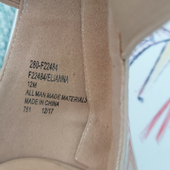 Beige Patent Dressy Sandals with Ankle Strap, sz 12 - Picture 10 of 10